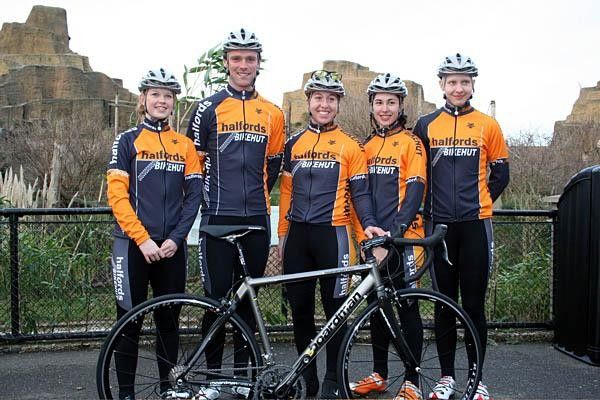 Halfords Bikehut riders (l-r): Jess Allen, Rob Hayles, Nicole Cooke, Emma Trott and Joanna Rowson.