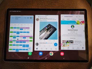 Samsung Galaxy Tab S8 Plus Multitasking