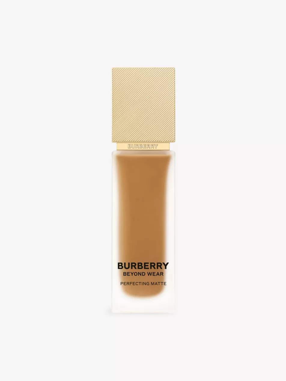 Burberry, Beyond Wear Perfecting Matte Foundation