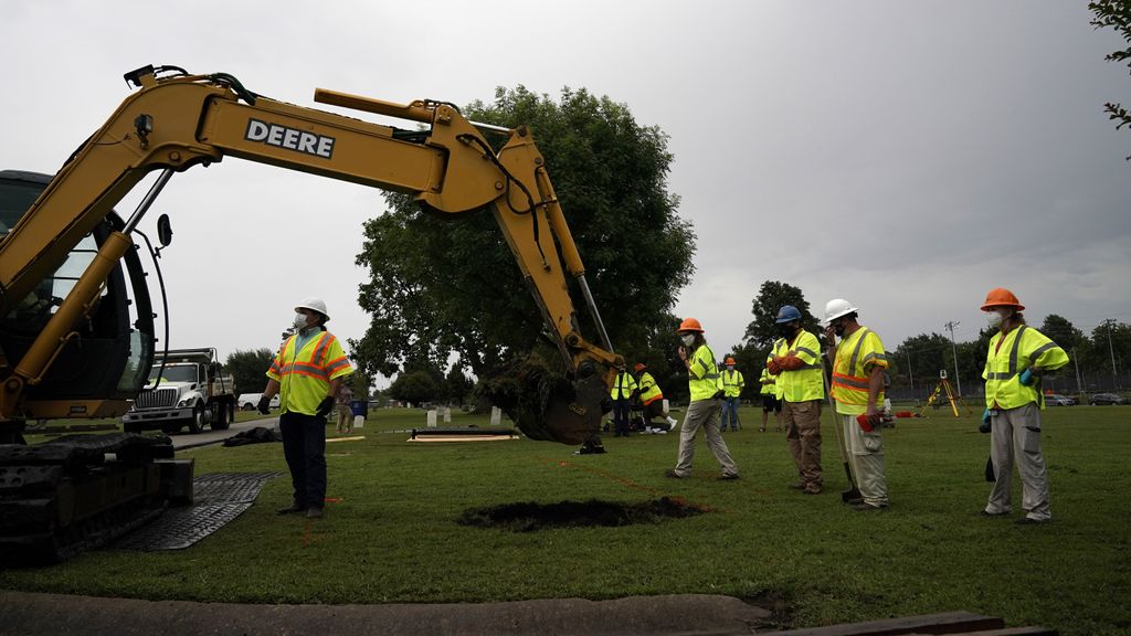 Mass grave of Tulsa race massacre victims possibly unearthed in Oklahoma cemetery