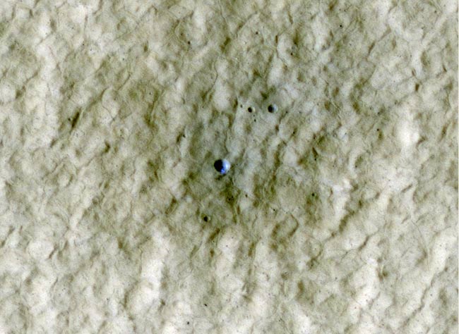 Young Mars Crater Contains Water Ice, Photo Shows