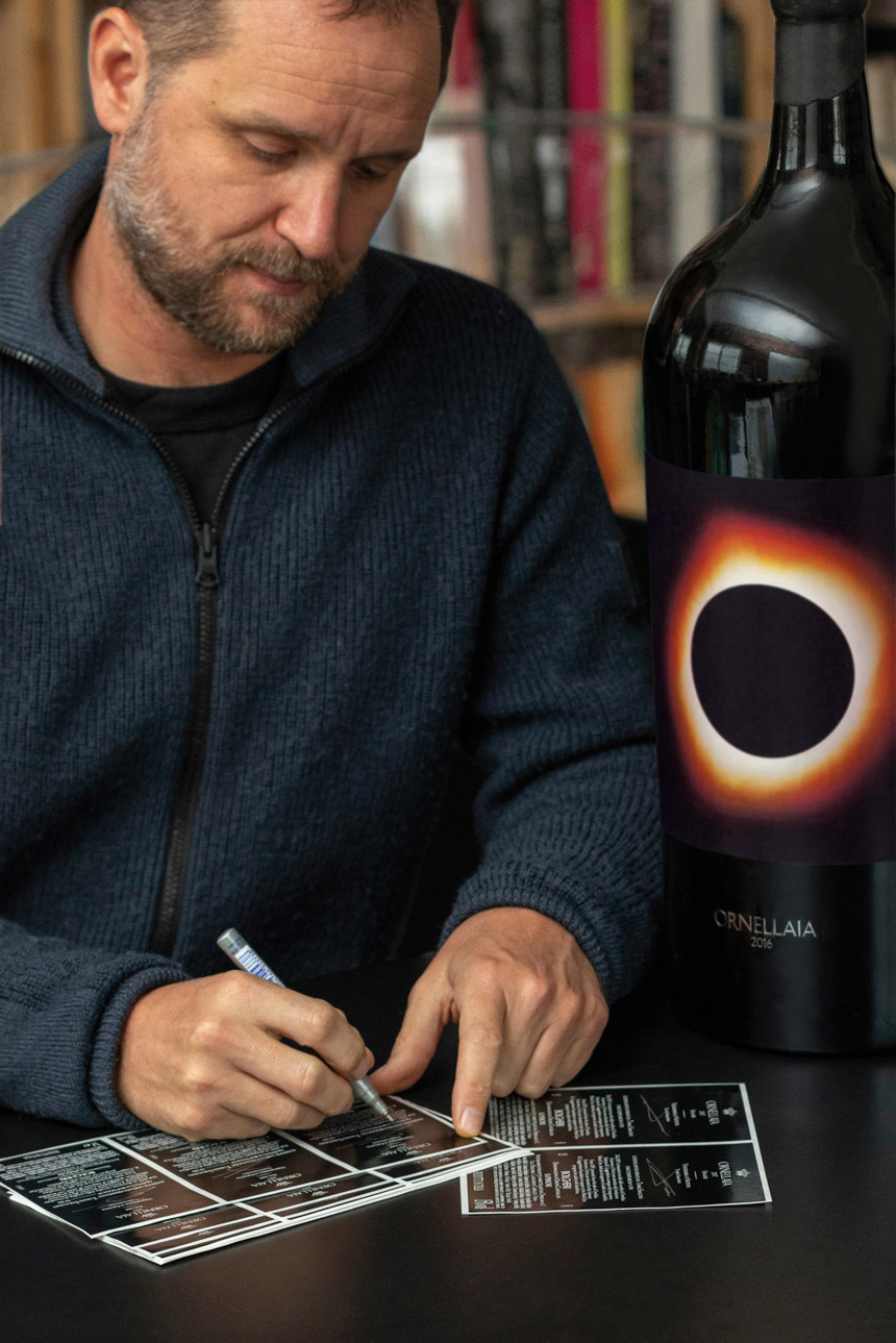 Ornellaia-Vendemmia-d'Artista_2017-Solare-Tomas-Saraceno