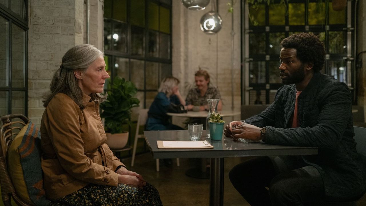 Saskia Reeves and Ṣọpẹ́ D&igrave;r&iacute;s&ugrave; in Slow Horses