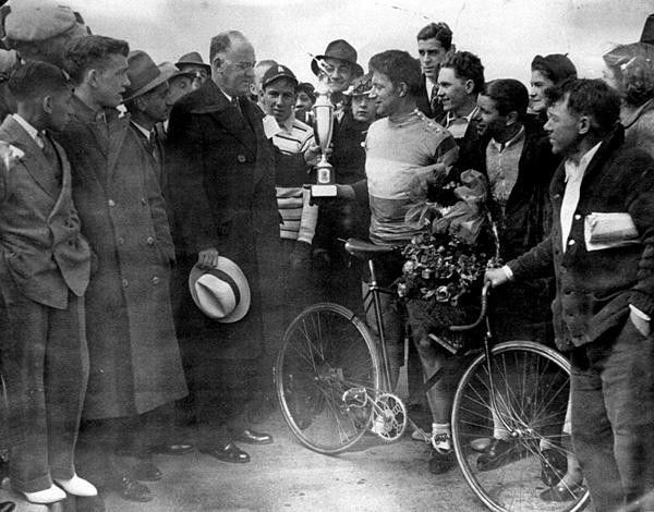 John Sinibaldi accepting the trophy