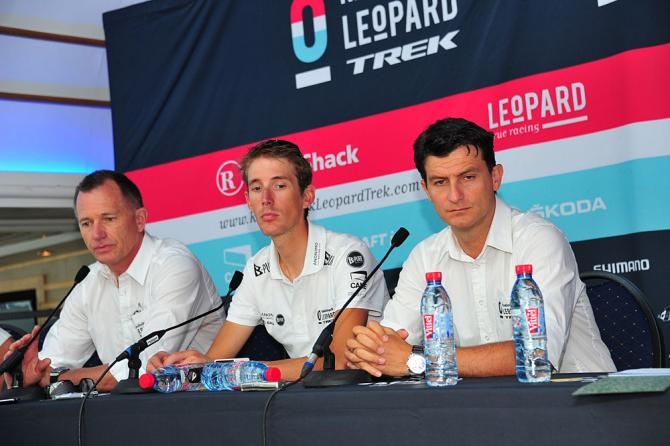 Andy Schleck and Luca Guercilena (Radioshack - Leopard)