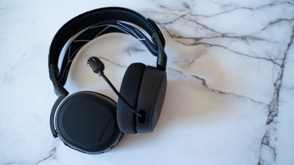 SteelSeries Arctis 9 Wireless Gaming Headset Review