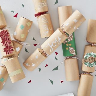eco friendly christmas crackers