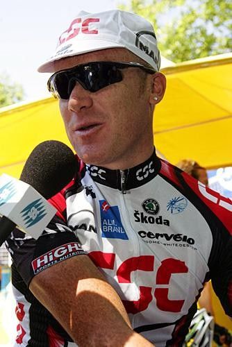 Stewart O'Grady (CSC) gives a quick interview before the start.
