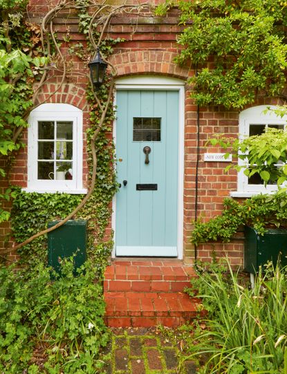 Traditional front doors: 16 design ideas | Real Homes