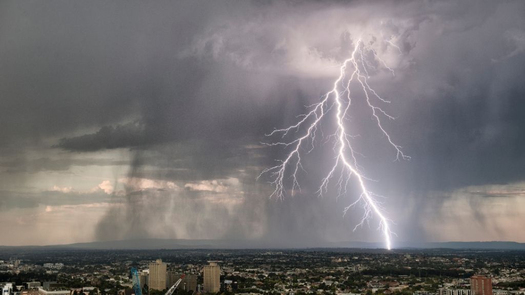 image of large lightning strike over melbourne