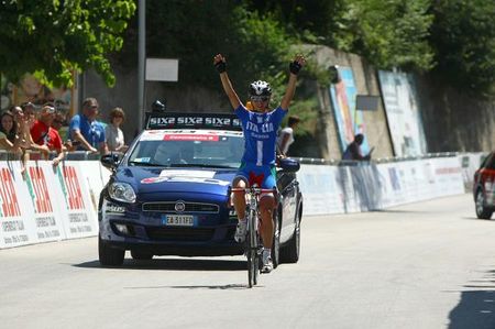 Rossella Ratto (Italy) solos to victory