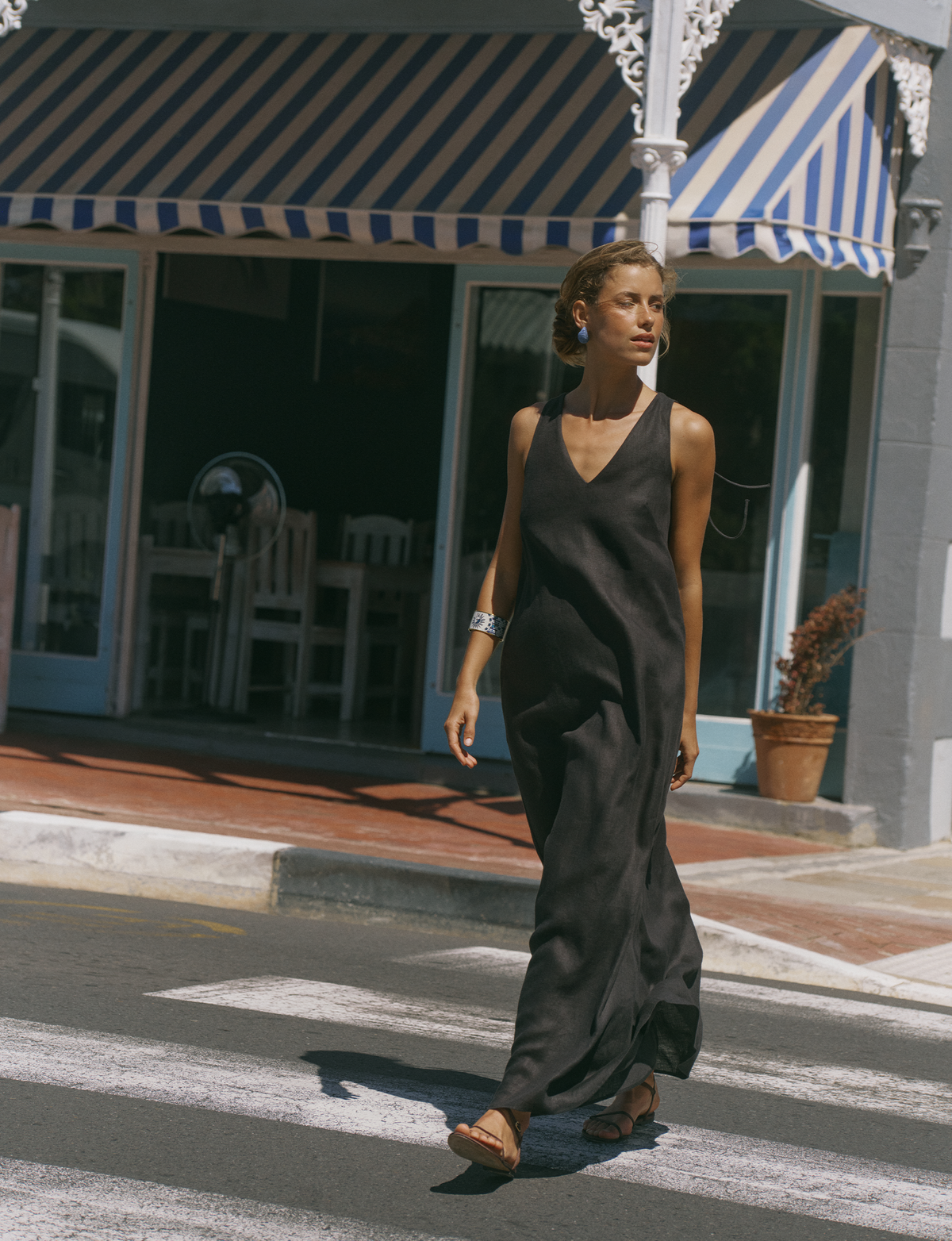 Blenheim Dress: Linen, Black
