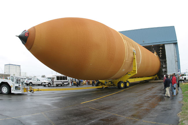 NASA to Ship Shuttle Fuel Tank