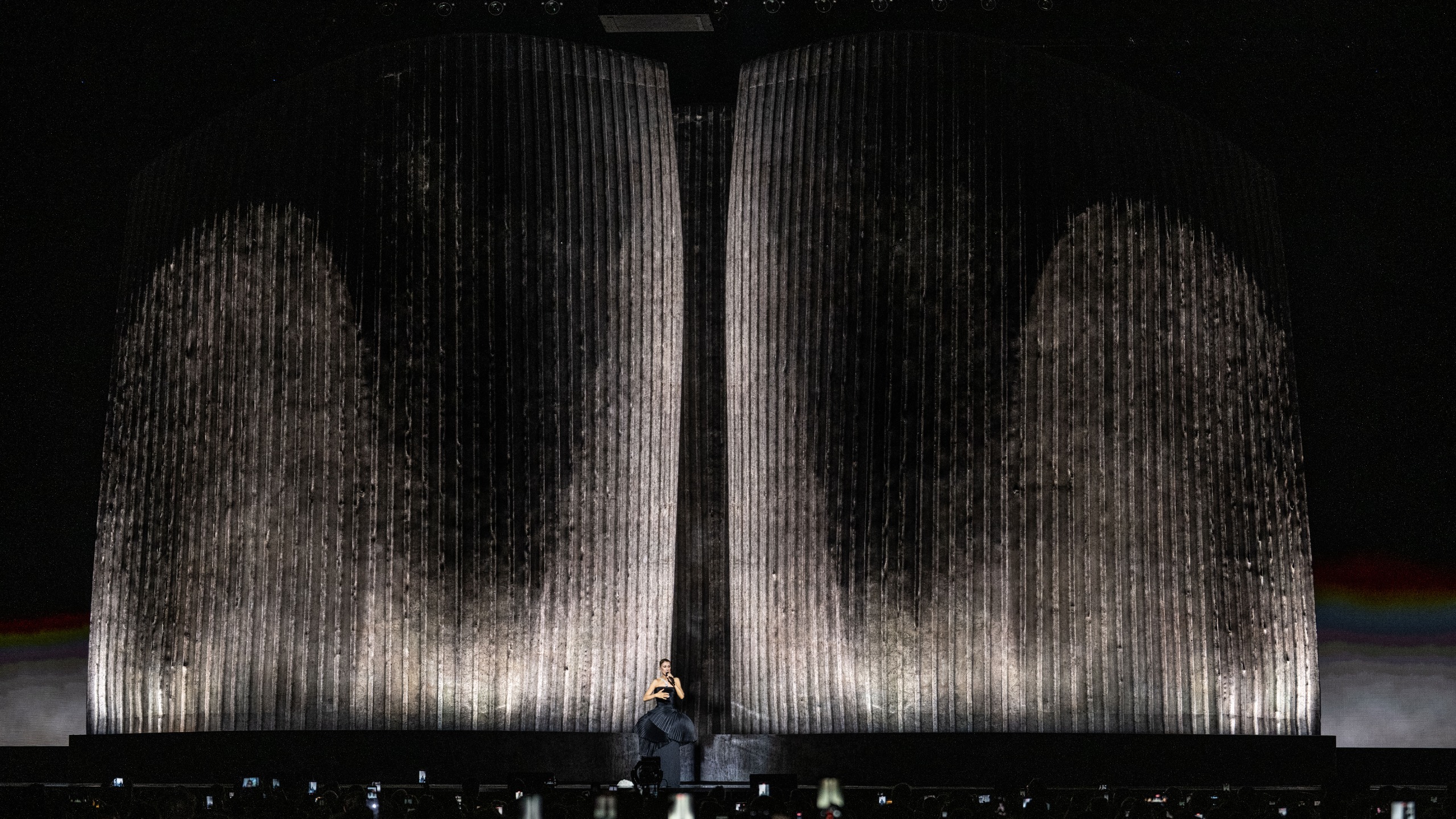 celine dion stage design by willo perron