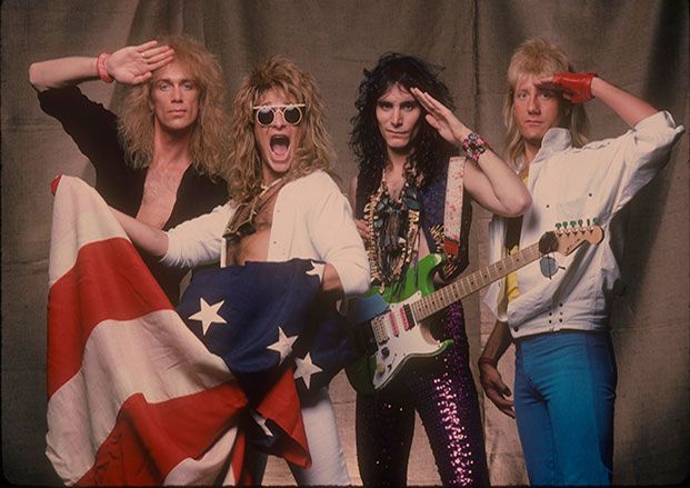 Revisiting David Lee Roth's 'Eat 'Em and Smile' 30 Years Later | Guitar  World