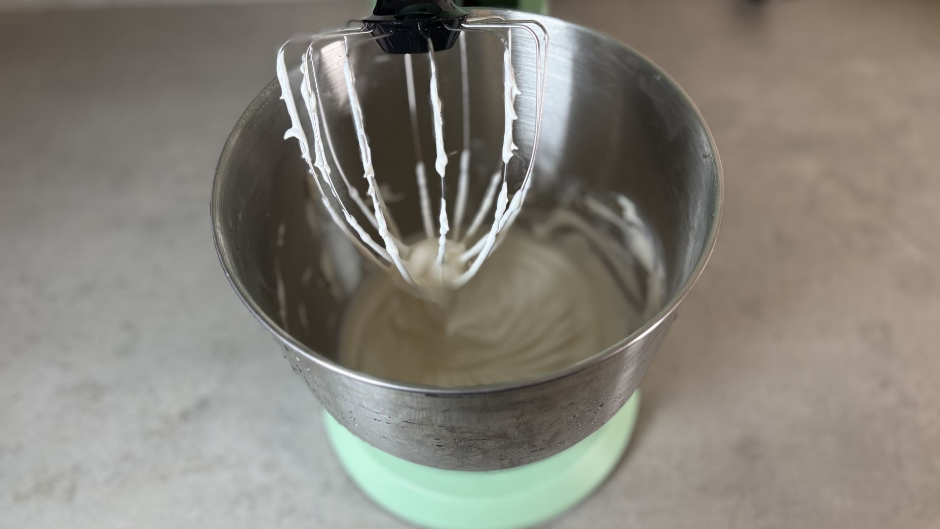 Testing the Salter Bakes British Stand Mixer