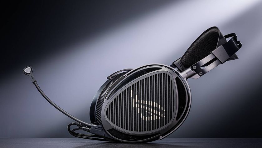 Image of the side view of the Asus ROG Kithara gaming headset.