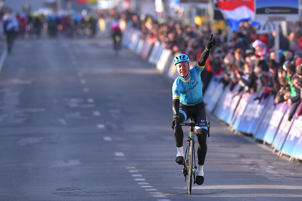 Michael Valgren (Astana) wins Omloop Het Nieuwsblad Elite