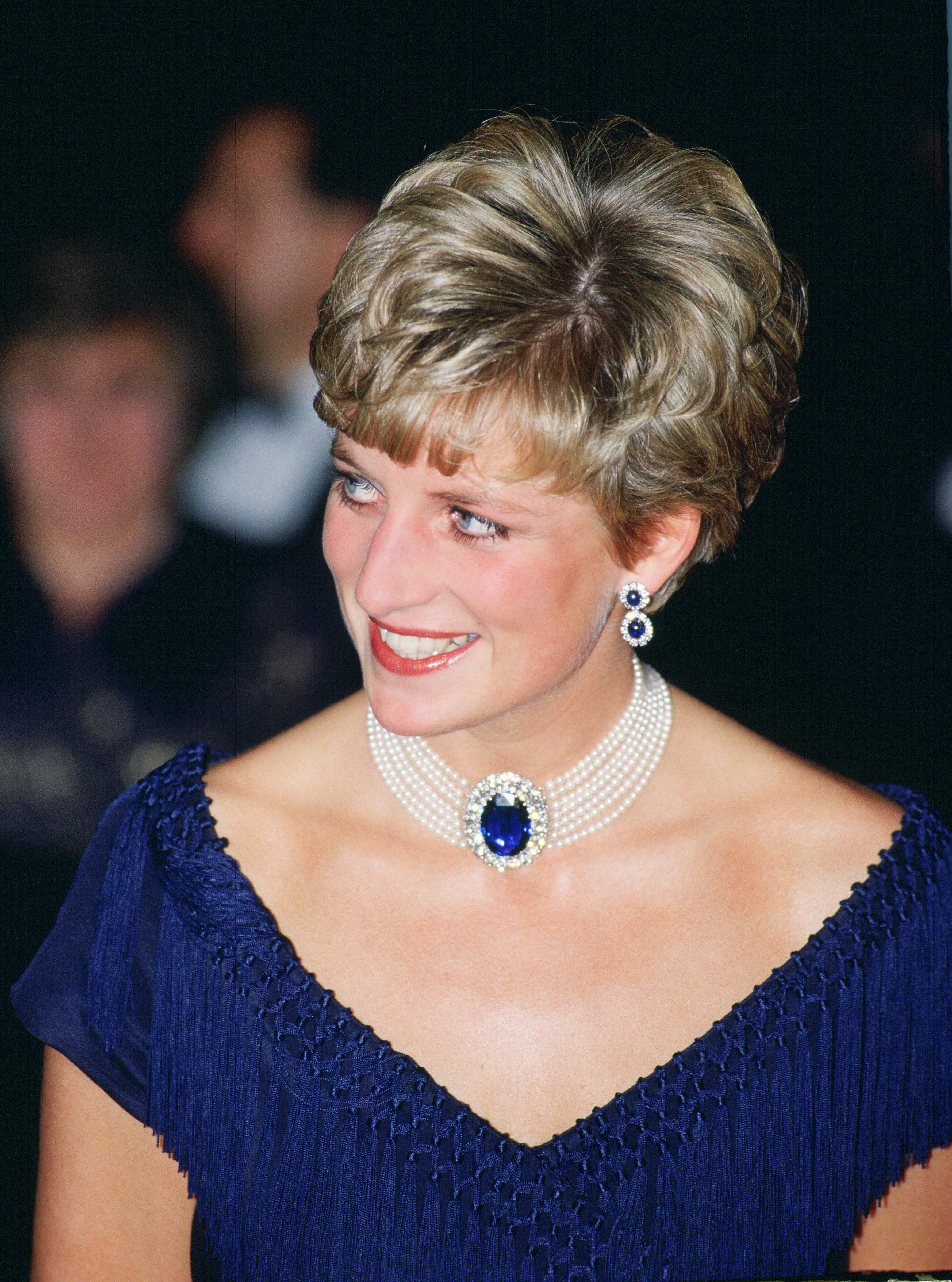Princess Diana wearing a pearl choker