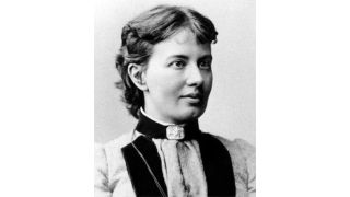 Black and white photo of Russian mathematician Sofya Kovalevskaya.