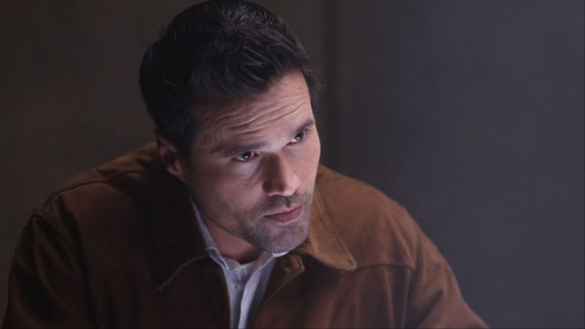 Brett Dalton as Trent in Found Season 2x13