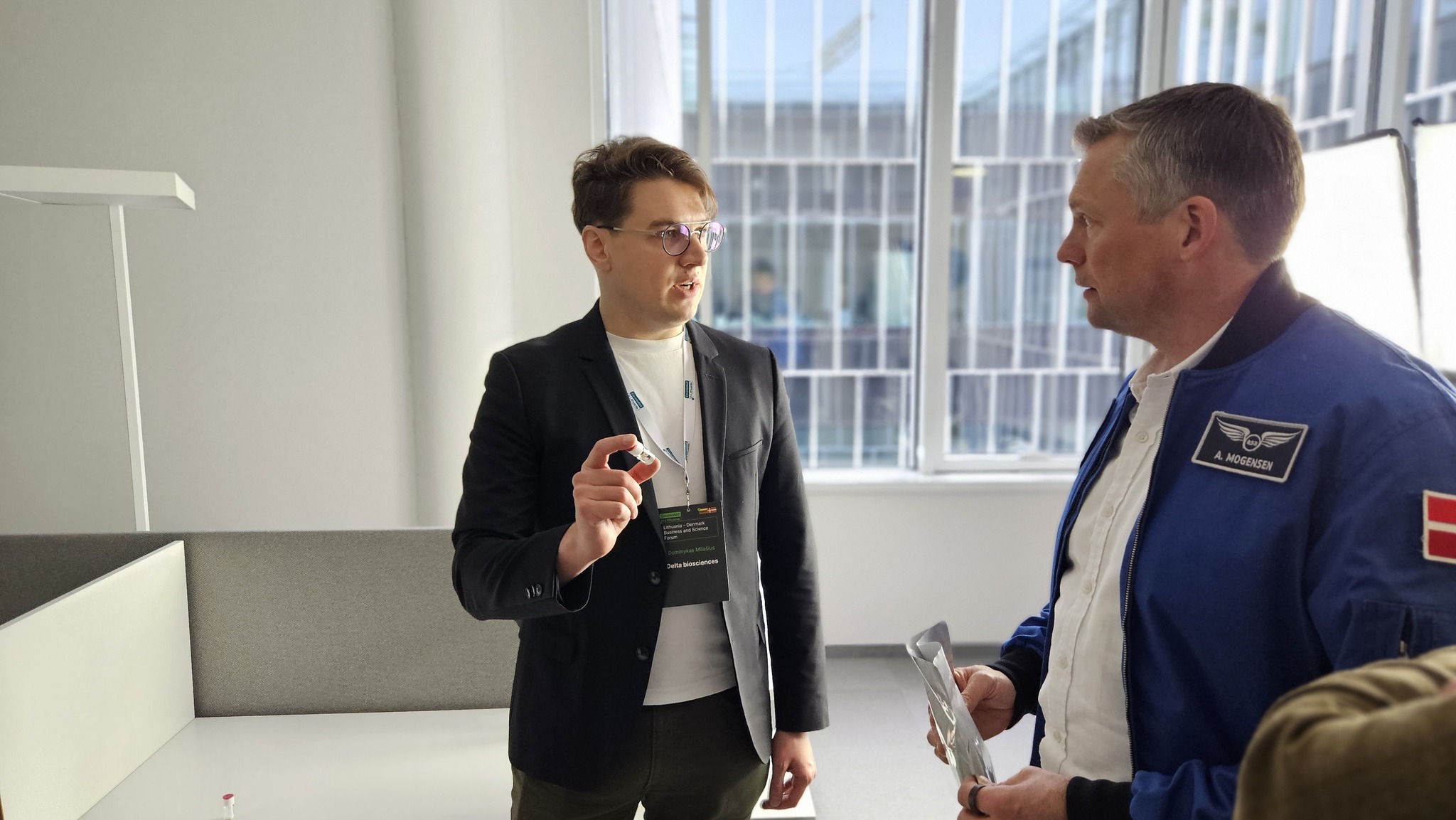 Delta Biosciences co-founder Dominykas Milasius speaks with ESA astronaut Andreas Mogensen.