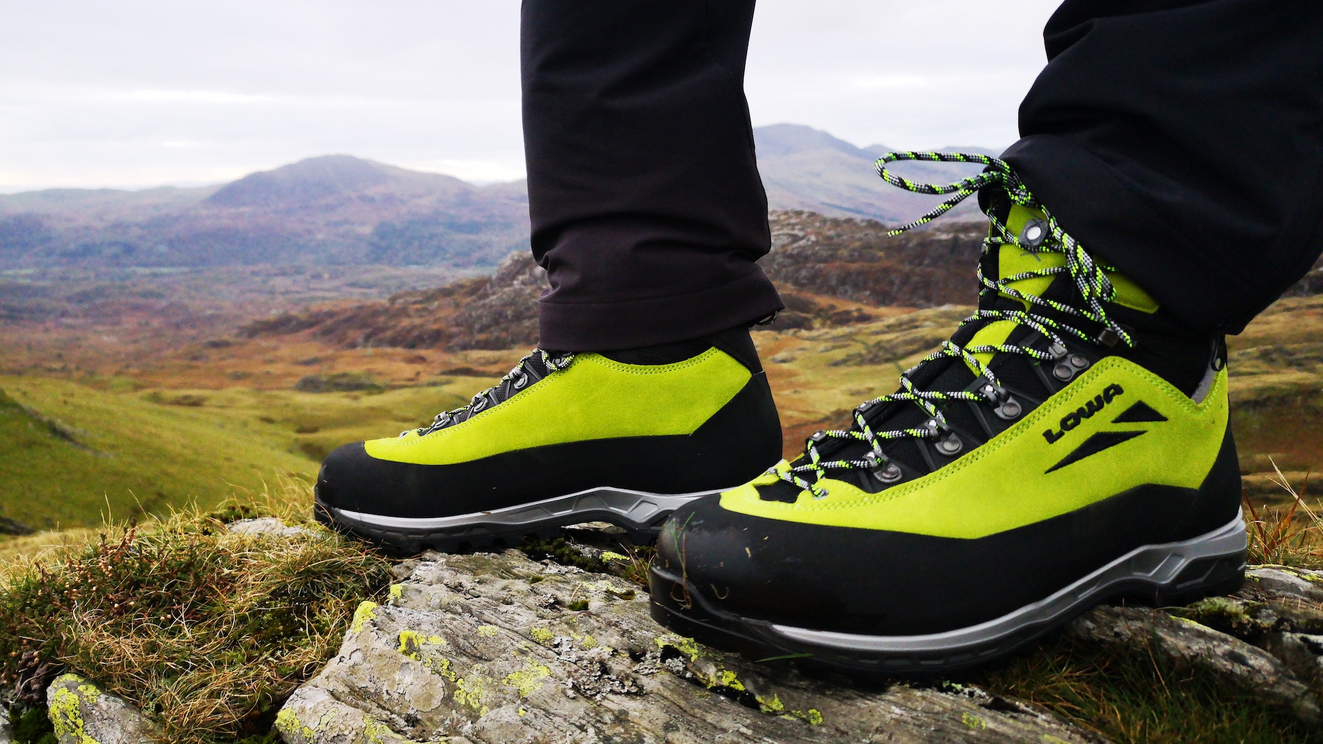 The Best Brands Of Hiking Boots For Your Mountain Adventures | Advnture