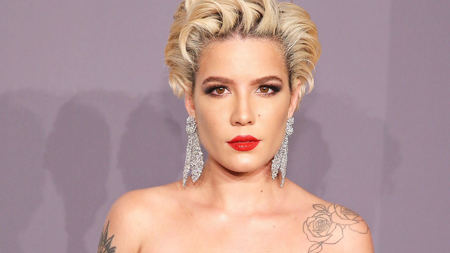 Halsey Responded To A Twitter User Who Tried To Shame Her For Having Armpit Hair Celebrity 7371