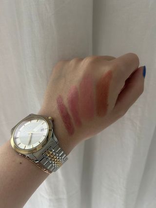 Junior beauty editor, Grace Lindsay, testing the Merit Flush Balm blusher