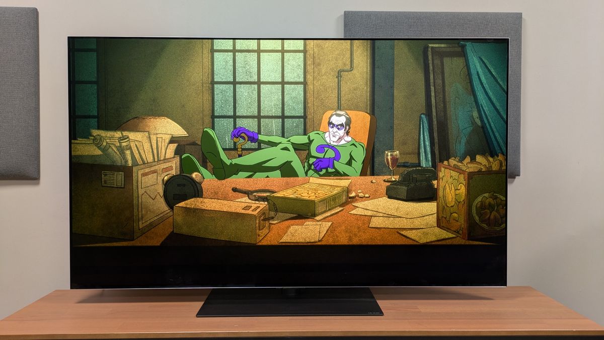 Batman Knightfall Part 1 4K Blu-ray on LG G6 showing Riddler sat at a desk