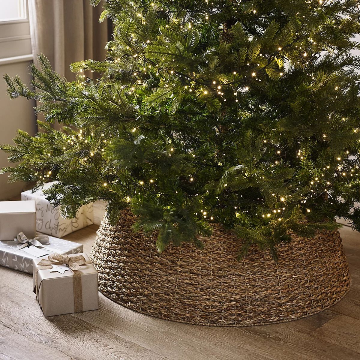 Christmas tree skirt
