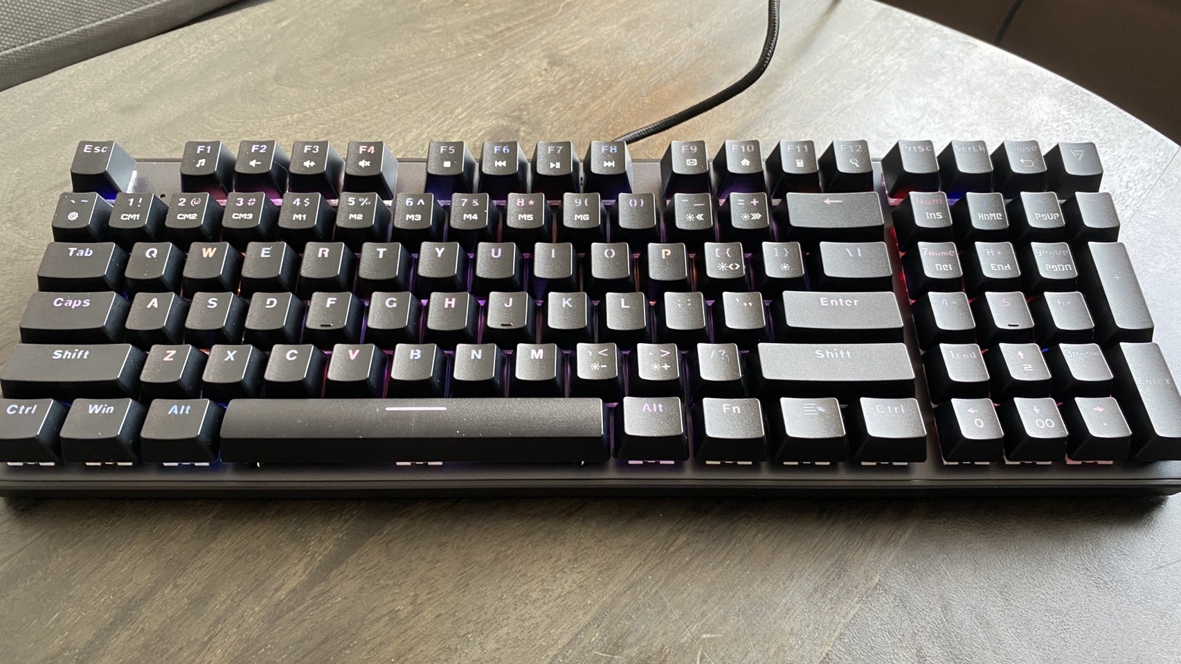 VictSing P259 Mechanical Gaming Keyboard Review: Great Sub-$40 Starter ...