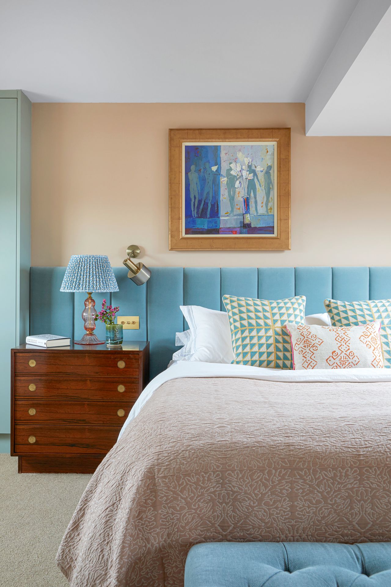 Where to put your bed headboard – according to experts | Livingetc