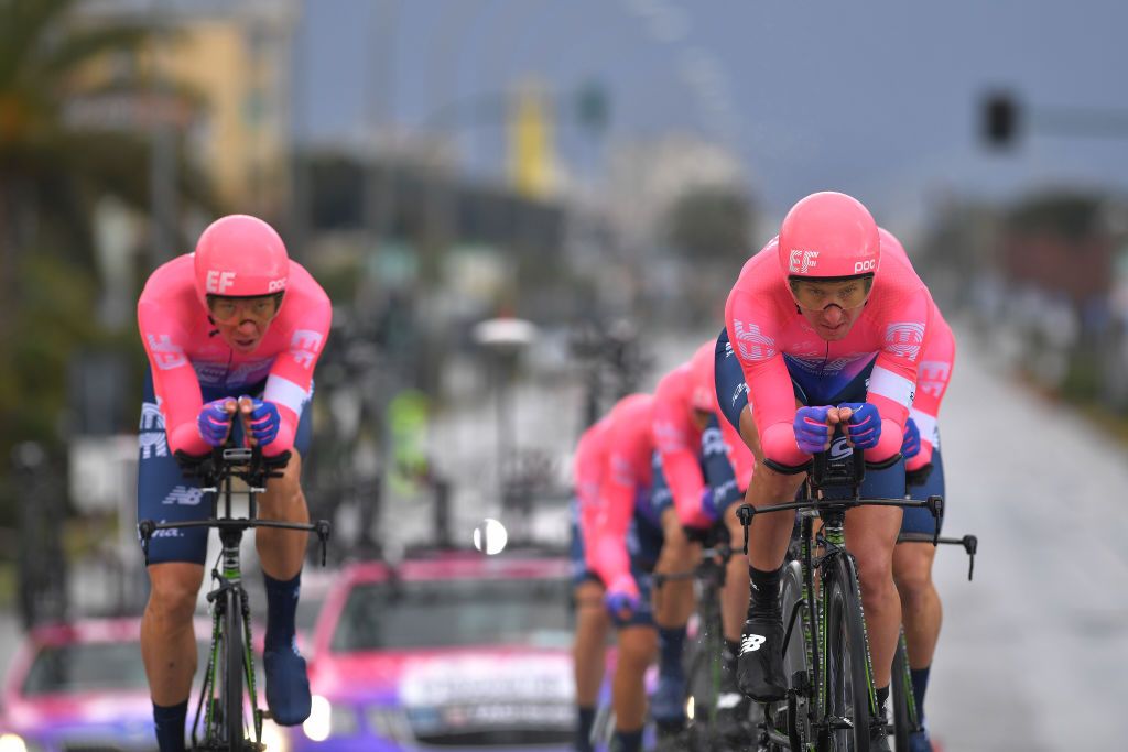 Sacha Modolo pulls through at the head of EF Education First's train