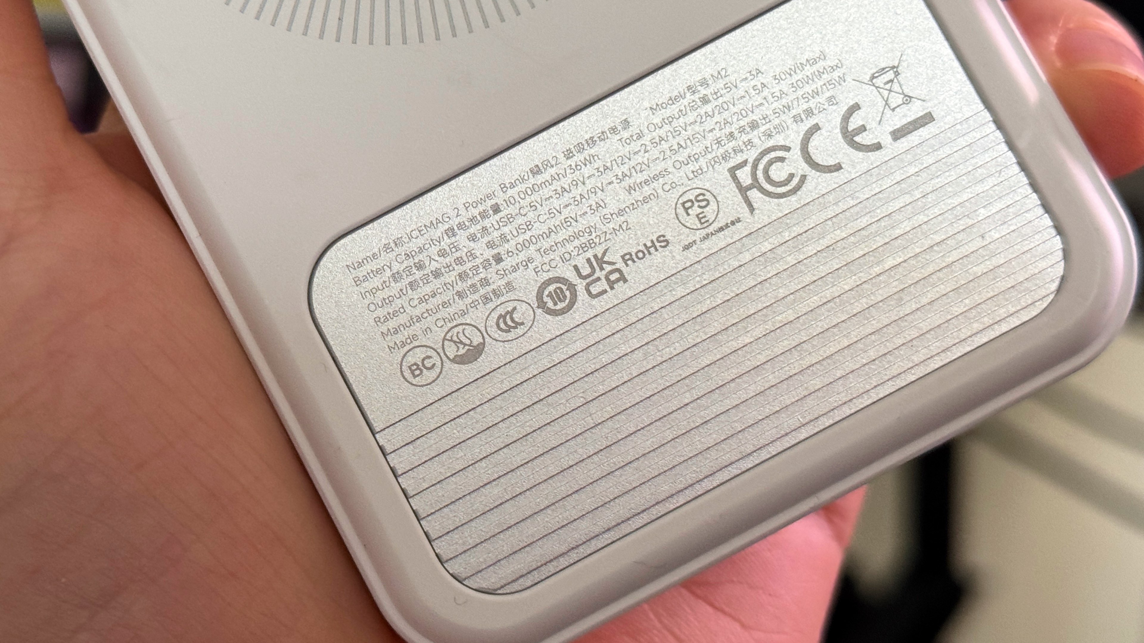 Icemag 2 را به اشتراک بگذارید