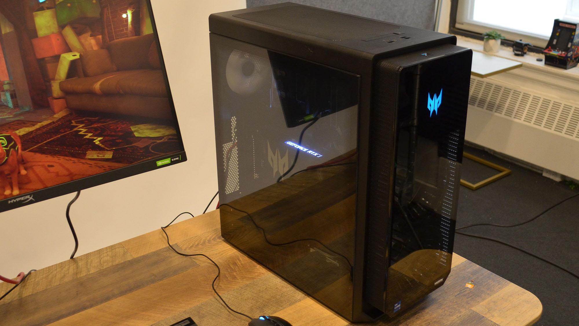 An Acer Orion 7000 on a desk