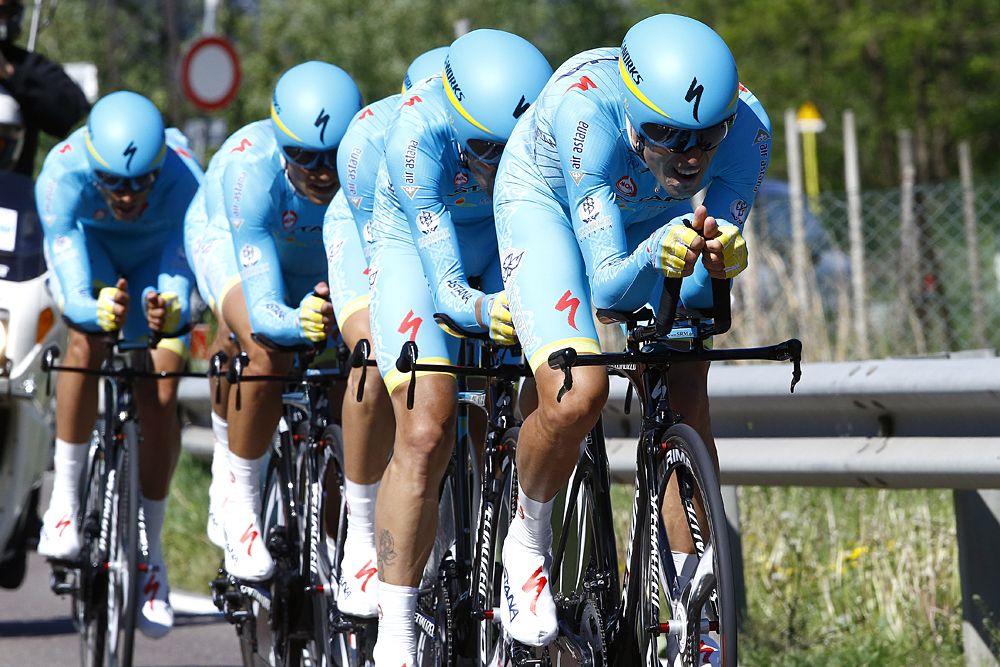 Astana win the team time trial at Giro del Trentino