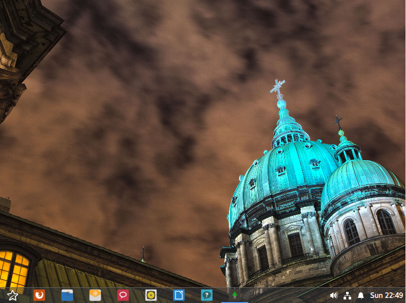 An image of Nova OS' desktop.