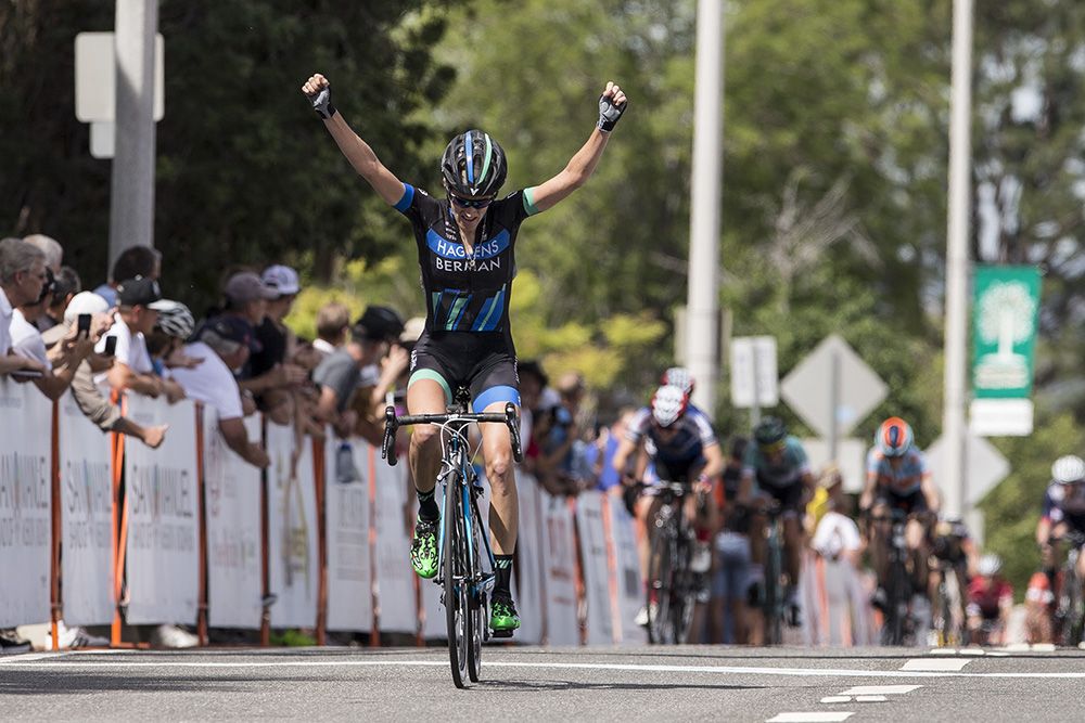 Scotti Lechuga (Hagens Berman / Supermint) wins stage 1 of Redlands