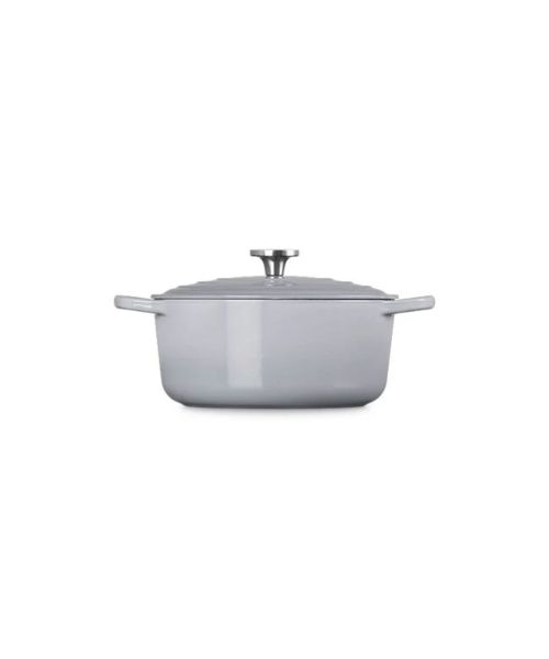 Signature Round Dutch Oven, 5.5qt