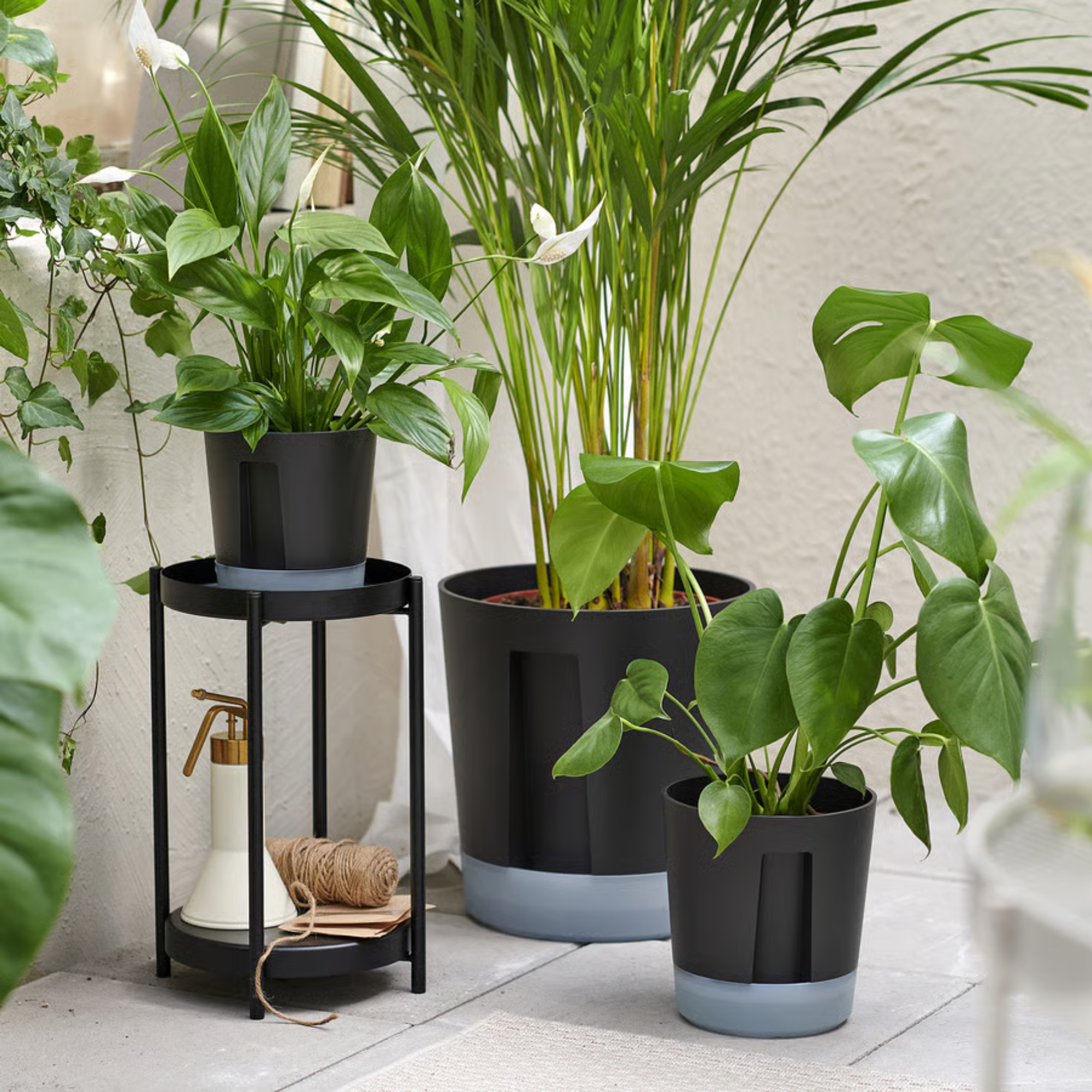 IKEA V&Aring;RDTR&Auml;D plant pots.