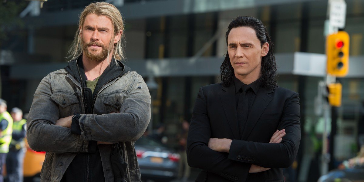 Thor: Ragnarok  Tom Hiddleston e Chris Hemsworth falam sobre o