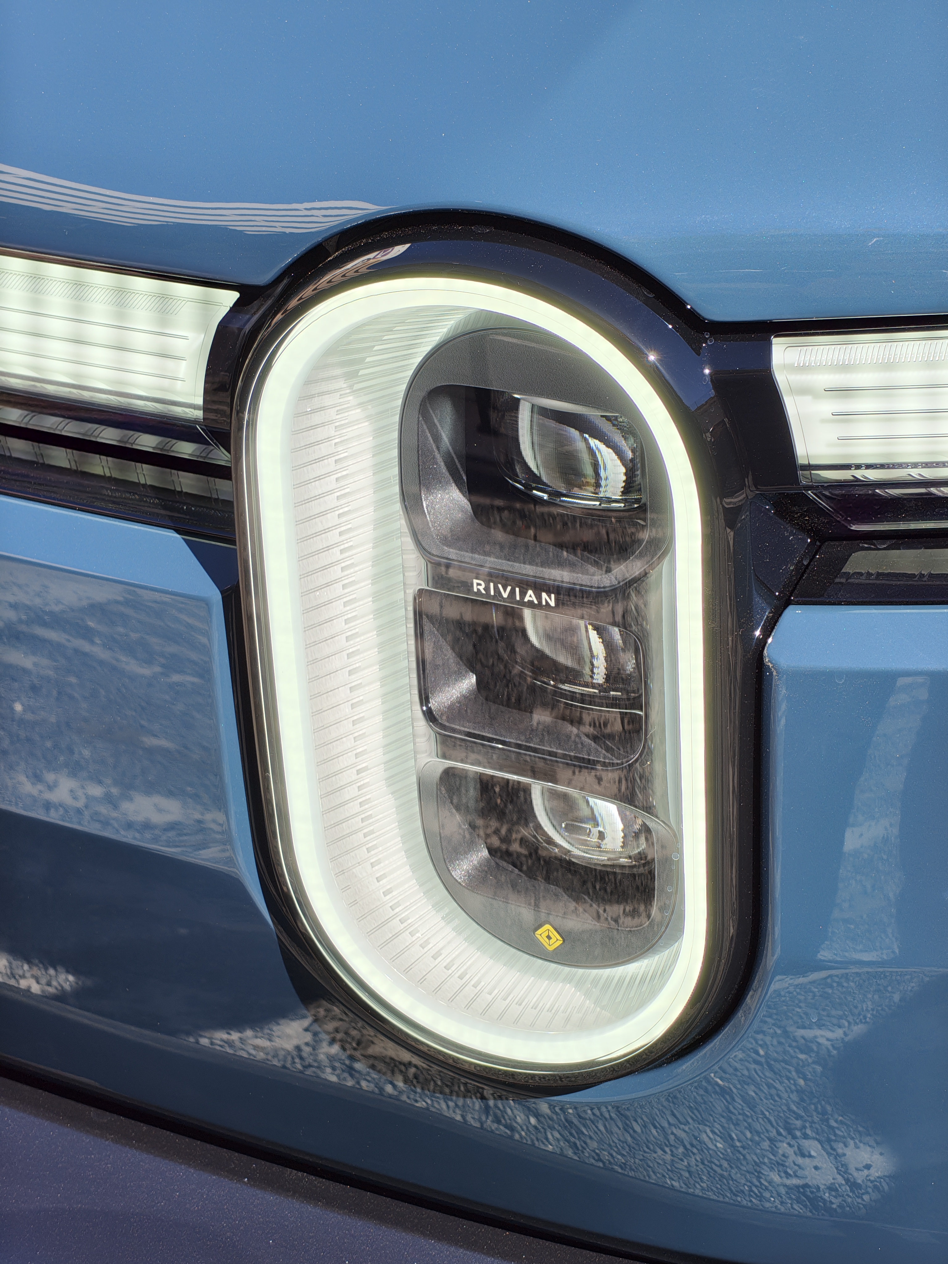 Sample images taken with the Nothing Phone (4a) Pro