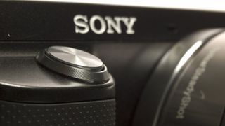 Sony NEX-F3
