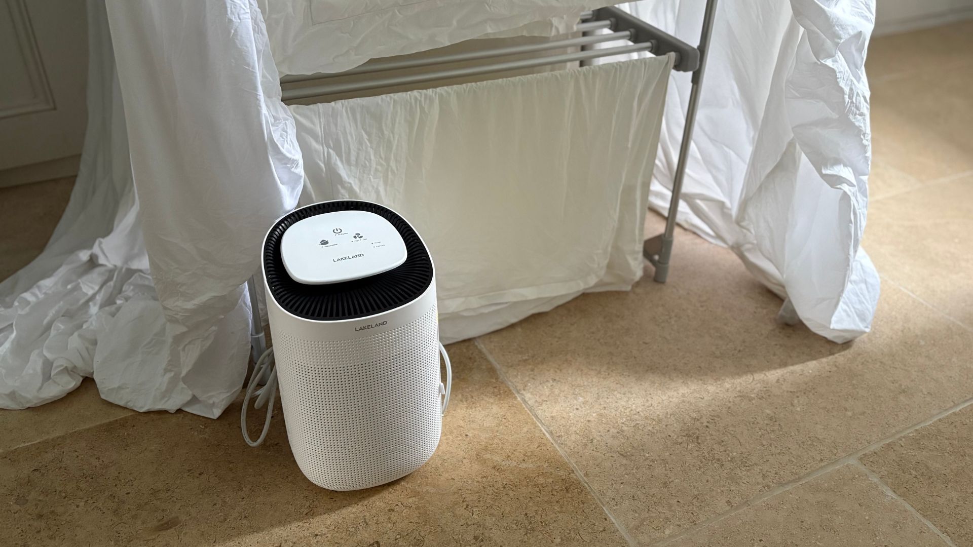 Testing the Lakeland Dehumidifier and Air Purifier