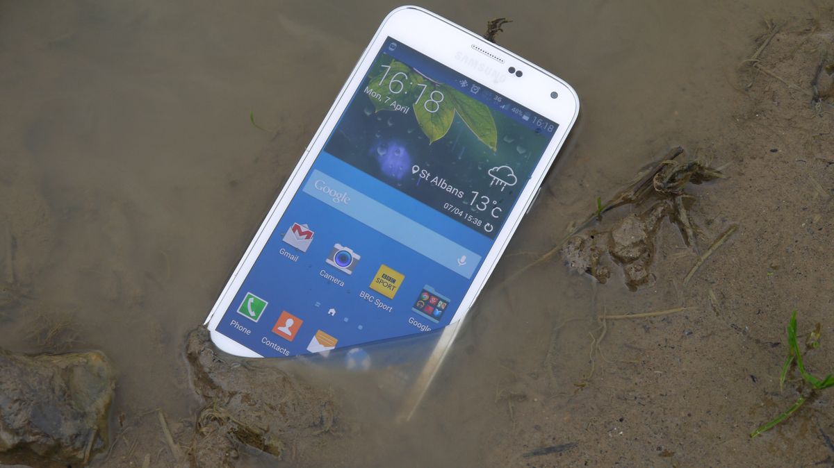 Samsung Galaxy S5 Active rumors refuse to go away