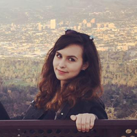 Julia Pugachevsky's avatar