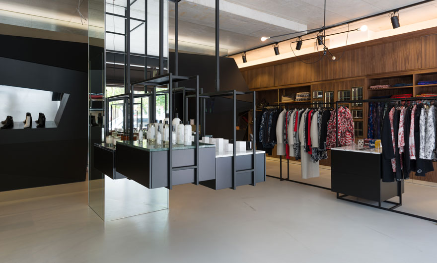 A beautiful showroom of various cloths.