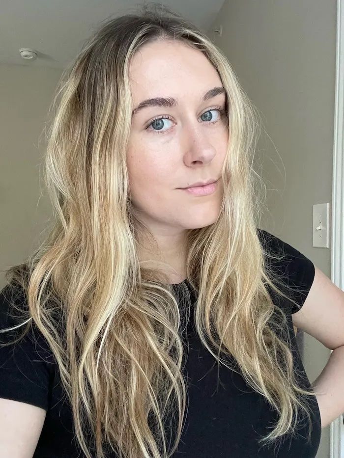 Beauty editor Kaitlyn McLintock before and after Exa color corrector.