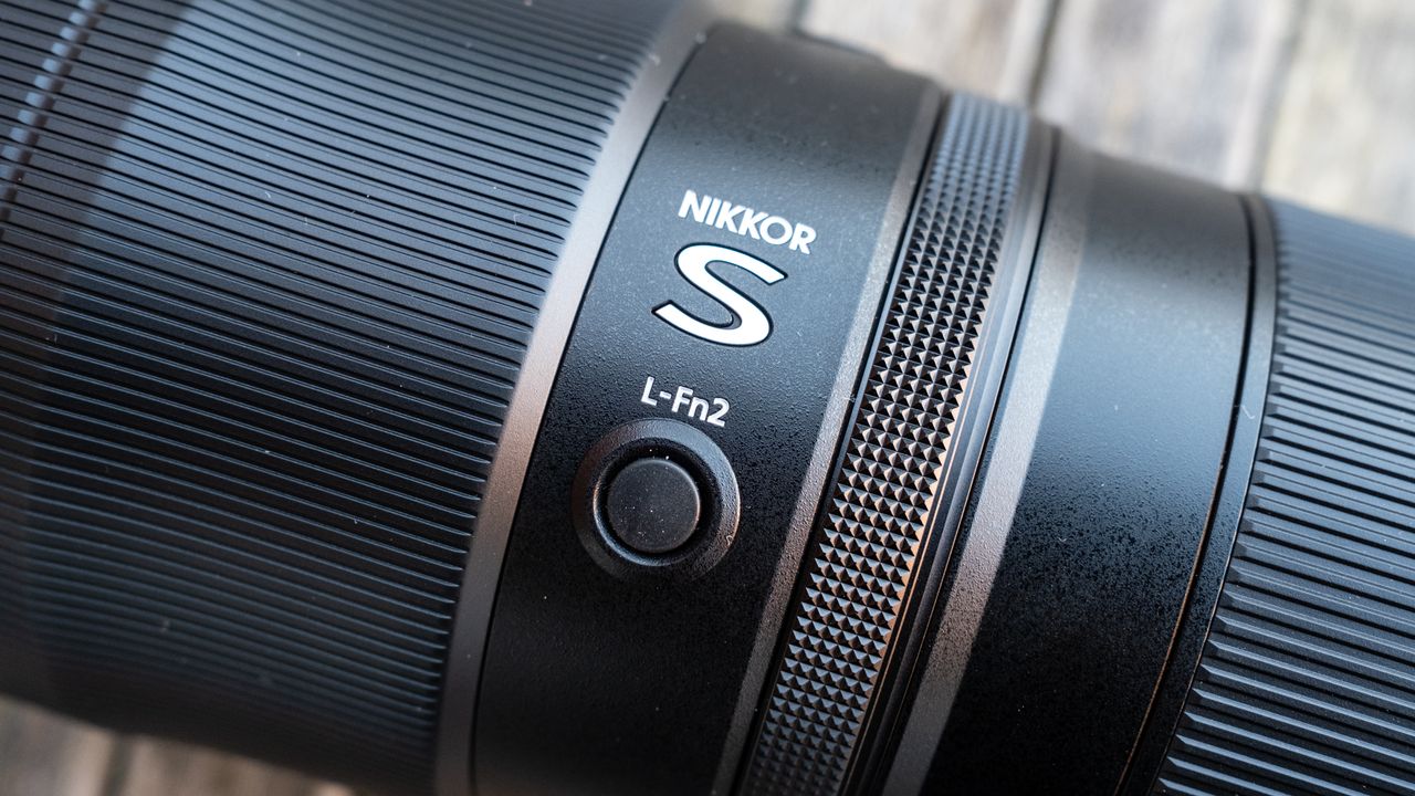 Nikkor Z 600mm f/6.3 VR S attached to a Nikon Z 7II on a frosty wooden table